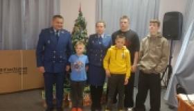 Подарки получать всегда приятно!